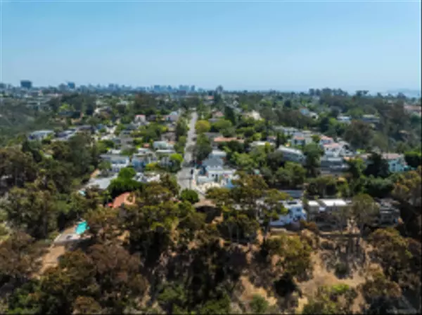 San Diego, CA 92103,4396 Arcadia Dr