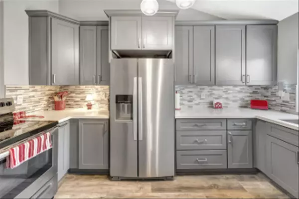 La Mesa, CA 91942,7700 Parkway Dr #17