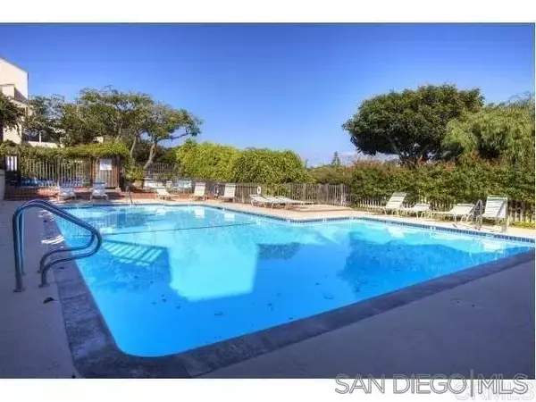 Solana Beach, CA 92075,579 S Sierra Ave #20