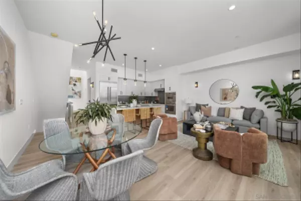 2646 State Street, Unit D, Carlsbad, CA 92008