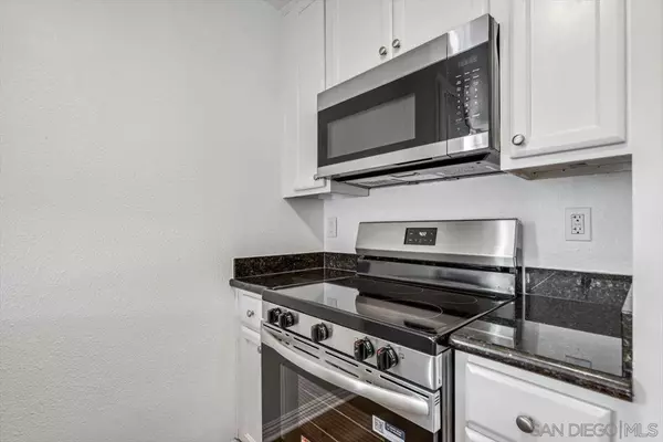 San Diego, CA 92115,4860 Rolando Ct #29