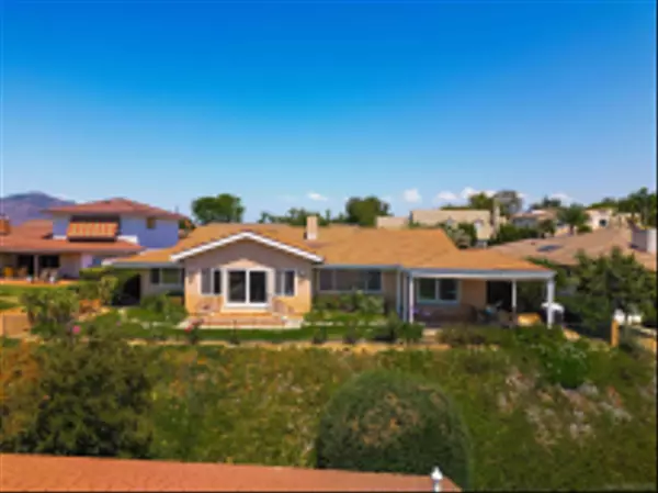 San Diego, CA 92120,6082 Madra Ave