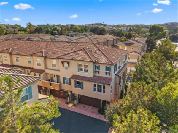 San Marcos, CA 92078,2184 Cosmo Way