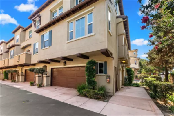 San Marcos, CA 92078,2184 Cosmo Way