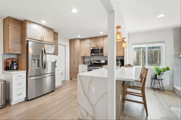 Santee, CA 92071,10143 Allenwood Way
