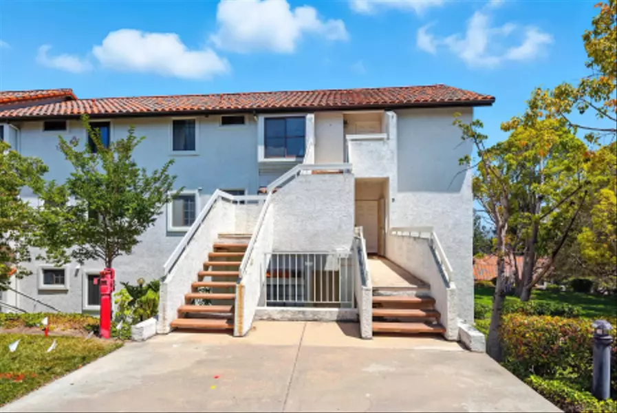 16430 Avenida Venusto #D, San Diego, CA 92128
