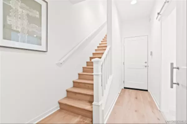 Carlsbad, CA 92008,2545 Broom Ln