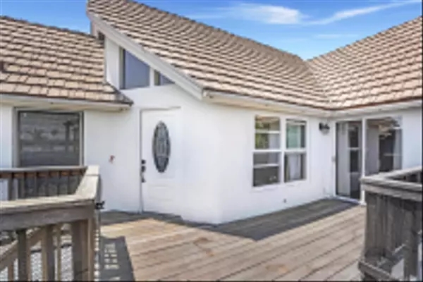 San Diego, CA 92109,3943 Ingraham St