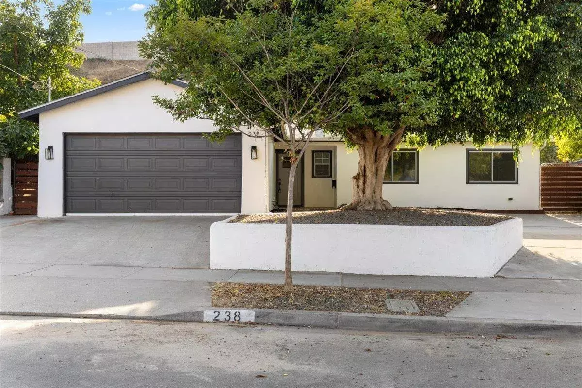 San Diego, CA 92114,238 69th