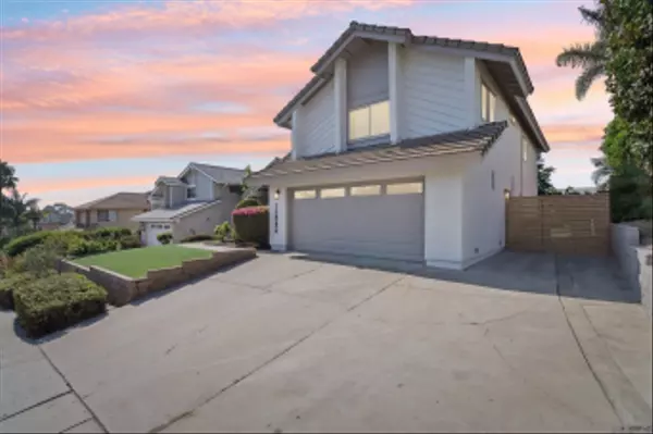 12880 War Horse St, San Diego, CA 92129