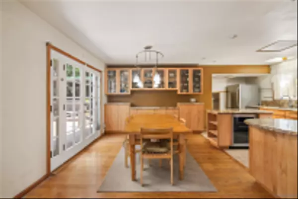 San Diego, CA 92123,8724 Raejean Ave