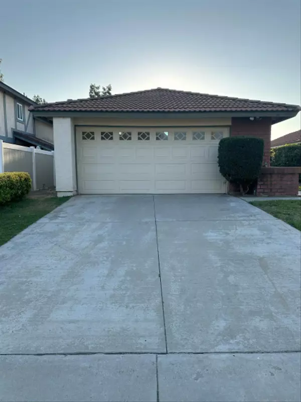 Escondido, CA 92025,2175 Charise