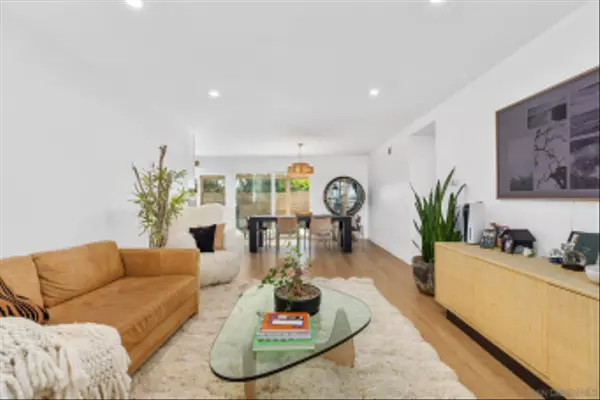 Poway, CA 92064,13233 La Venta Dr