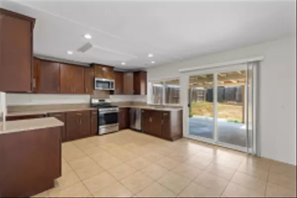 San Diego, CA 92126,11336 Camarosa Cir
