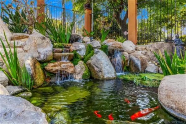 Fallbrook, CA 92028,2260 E Mission Rd