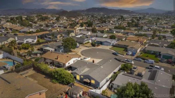 Santee, CA 92071,10442 Nate Way