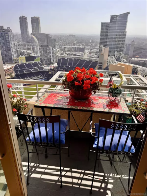 San Diego, CA 92101,165 6Th Ave #2501