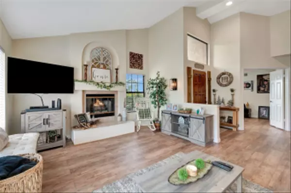 San Diego, CA 92128,15628 Via Marchena