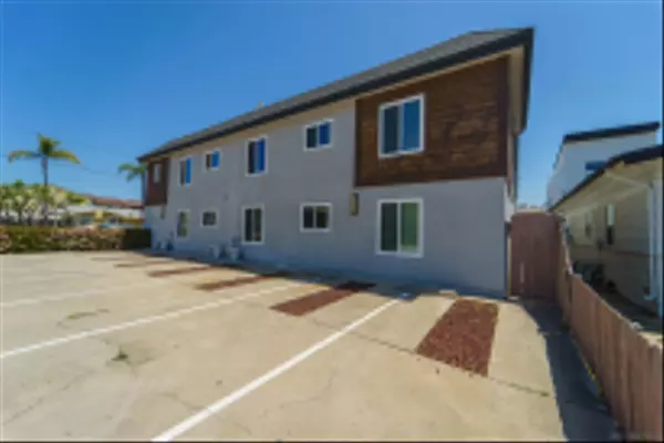 San Diego, CA 92104,3167 Landis St