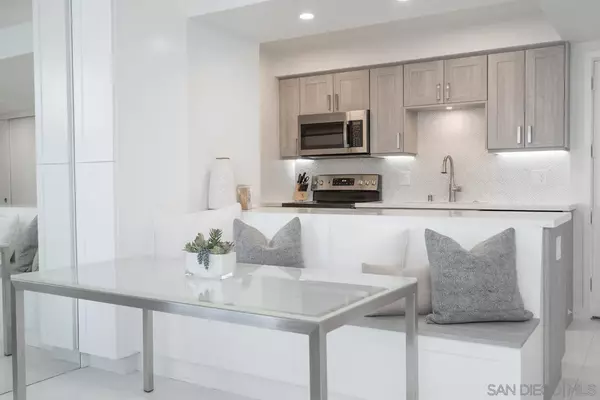 Coronado, CA 92118,1770 Avenida Del Mundo #701