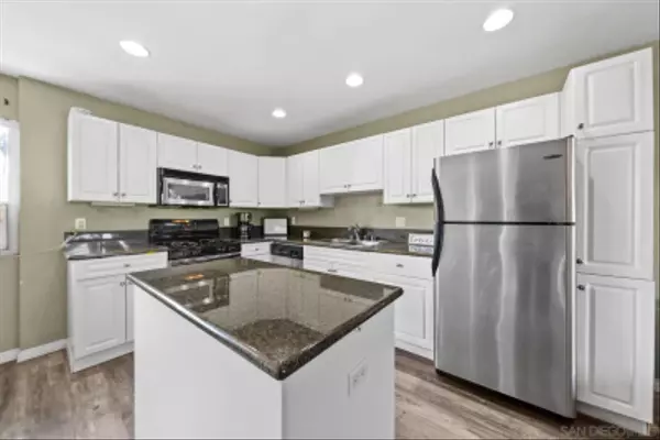 San Diego, CA 92105,3565 Highland Ave #5