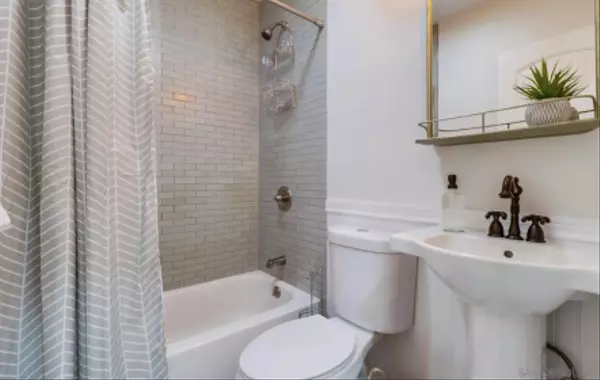 San Diego, CA 92105,4383-85 Central Ave