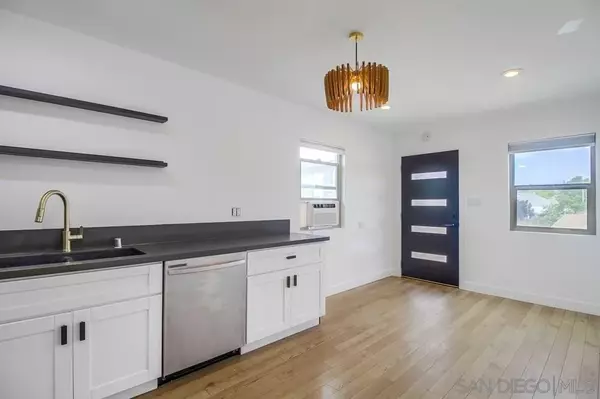 San Diego, CA 92102,2567-69 L Street