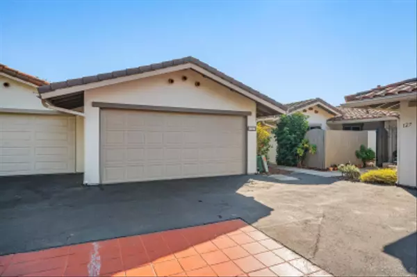 Solana Beach, CA 92075,131 Saltillo Court