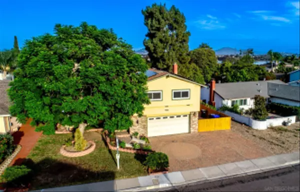 San Diego, CA 92119,6377 Casselberry Way