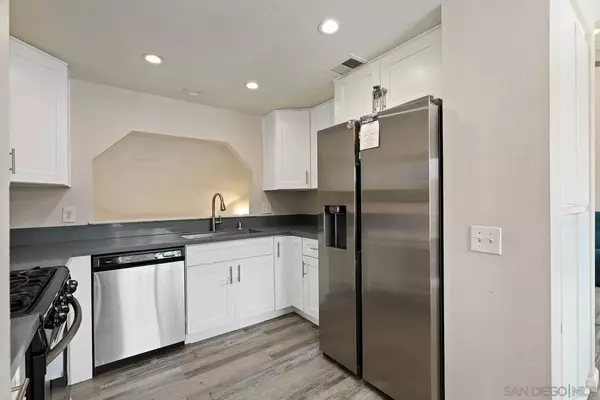 El Cajon, CA 92019,12020 Calle De Medio #174