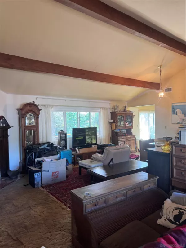 El Cajon, CA 92021,226 Lento Ln