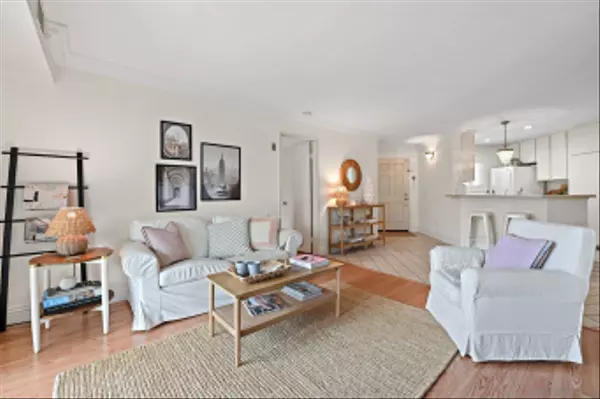 San Diego, CA 92111,7047 Camino Degrazia #188