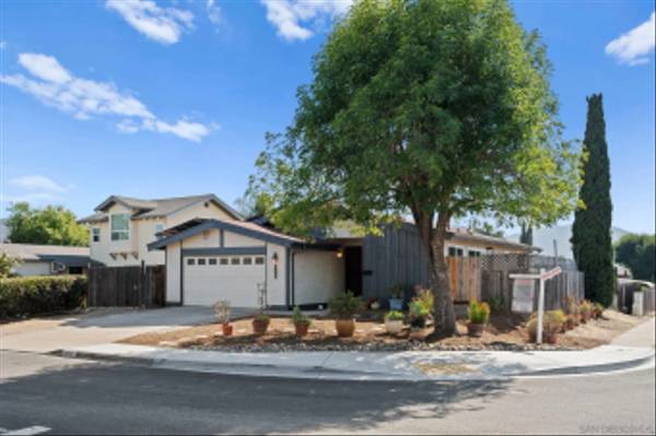 9256 Allano Way, Santee, CA 92071