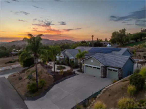 Poway, CA 92064,14510 Red Hawk Ln