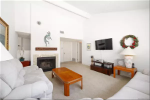 Bonita, CA 91902,3034 Picasso