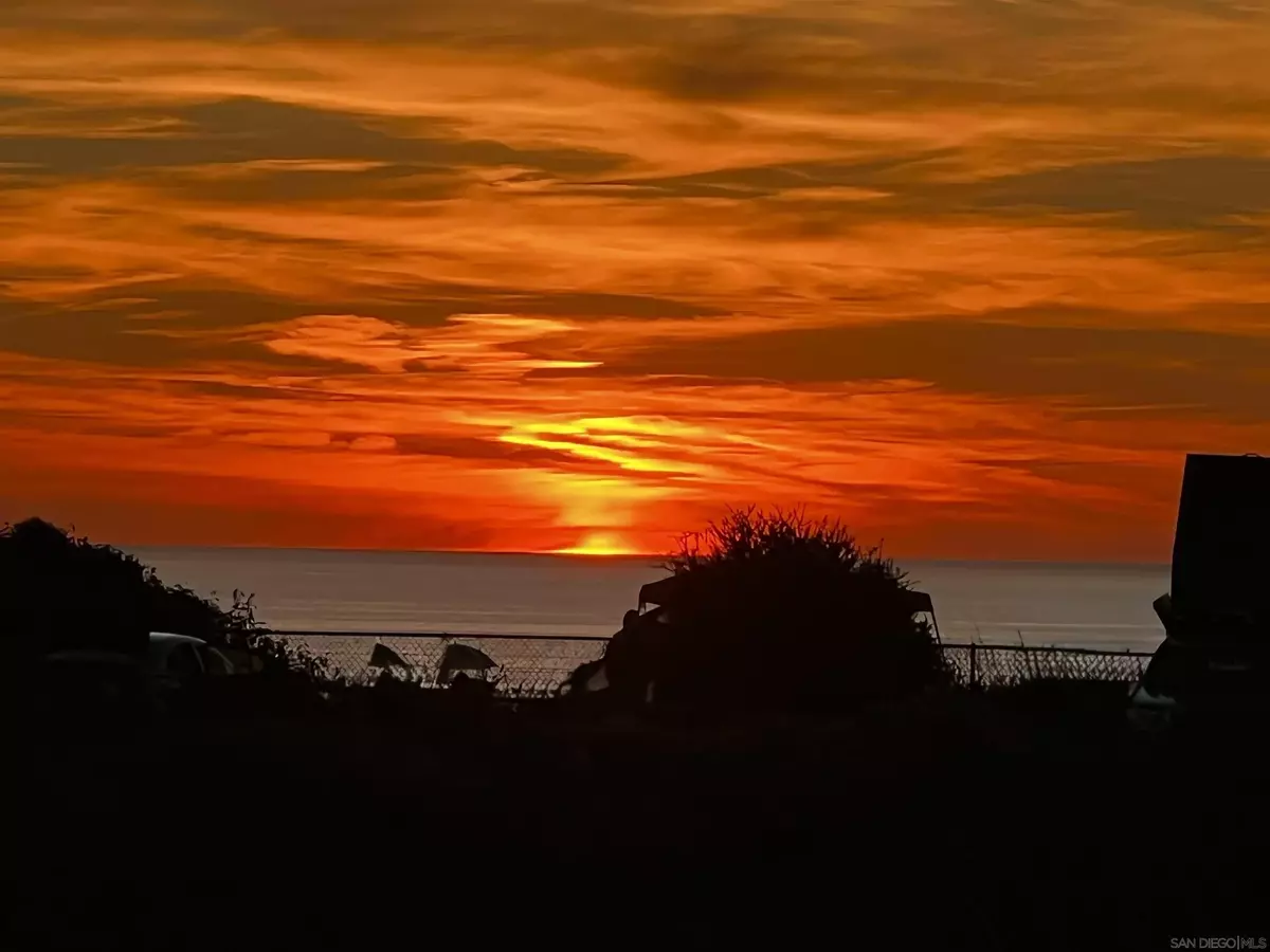 Carlsbad, CA 92011,6550 Ponto Dr. #107