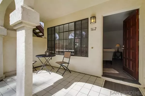 San Diego, CA 92122,4175 Porte de Merano #162