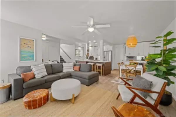 Coronado, CA 92118,1074 Isabella Avenue