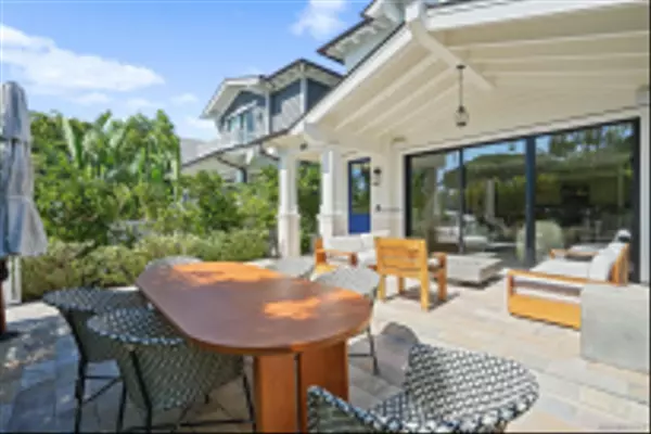 Coronado, CA 92118,872 C Ave