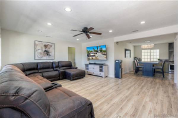 8734 Atlas View Dr, Santee, CA 92071