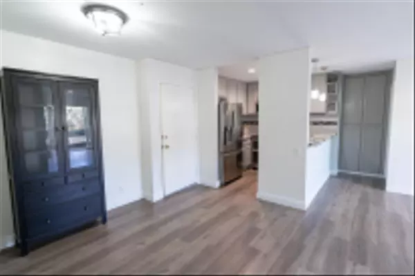 San Diego, CA 92117,4060 Huerfano Ave #109