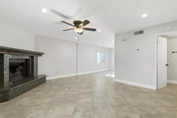 El Cajon, CA 92021,525 N Mollison Ave