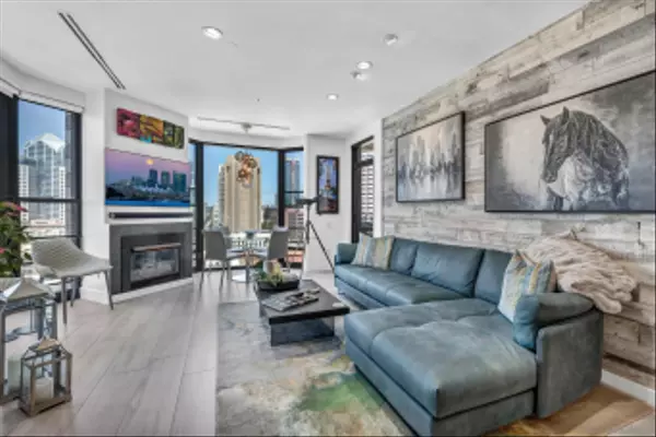San Diego, CA 92101,500 W Harbor Drive #1314