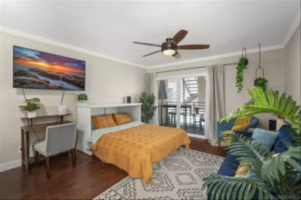 San Diego, CA 92106,1021 Scott St ##103