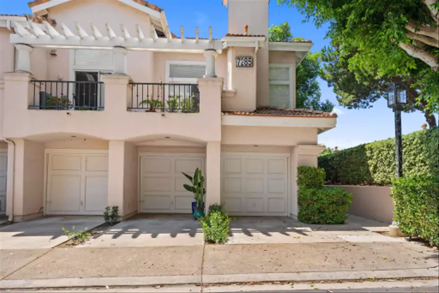 7285 Calabria Ct #18, San Diego, CA 92122