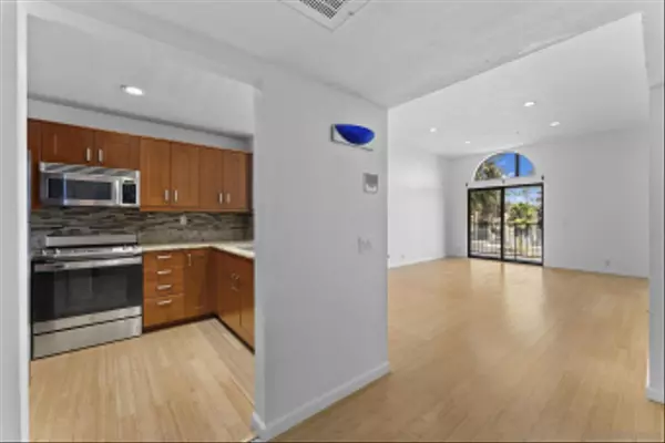 San Diego, CA 92115,3955 Faircross Pl #78