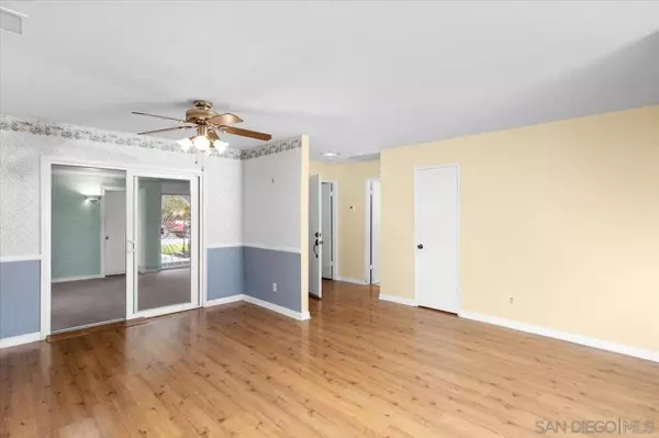 Oceanside, CA 92057,3809 Oregano