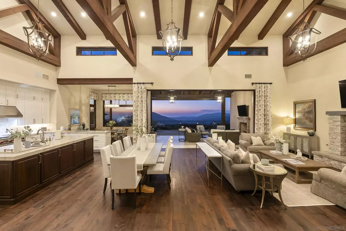 Rancho Santa Fe, CA 92067,8046 El Cielo
