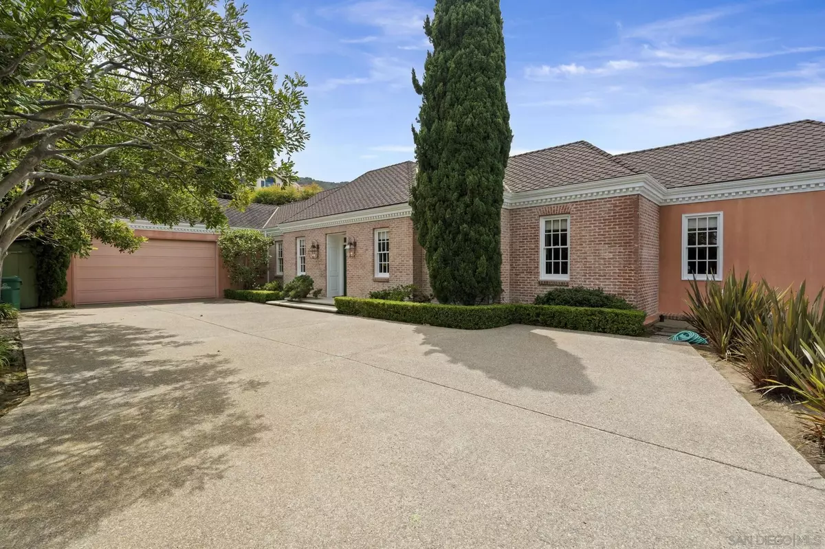 La Jolla, CA 92037,7612 Hillside Dr