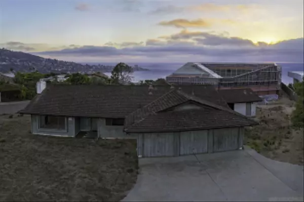La Jolla, CA 92037,8504 Prestwick Dr